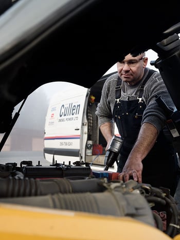 UNDERHOOD40-Van-service