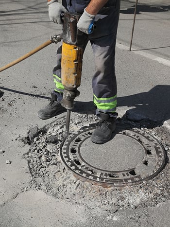 asphalt-demolition-jackhammer