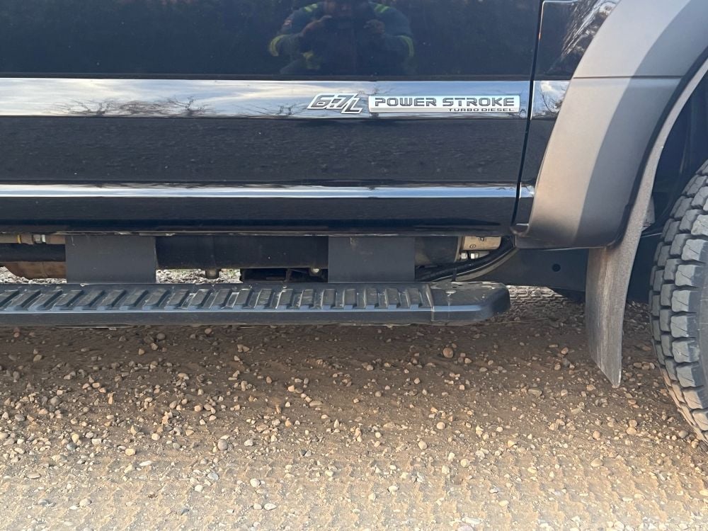 DTM70-H installed on underside of Ford F-550 service truck