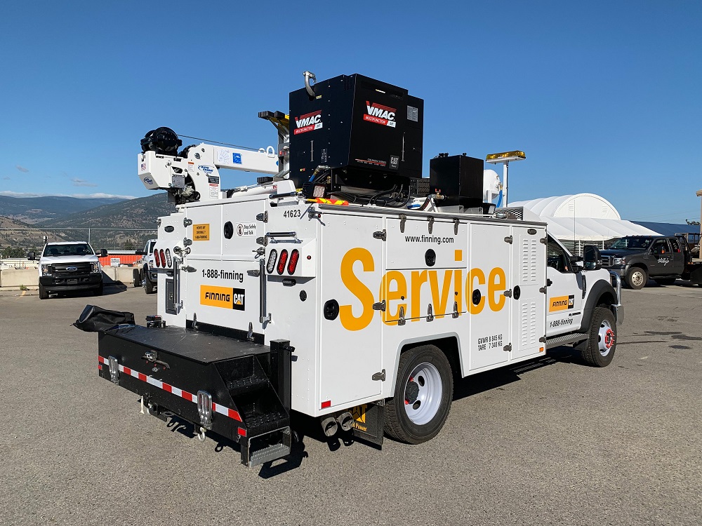 Multifunction Oilman Series on Finning Service Truck